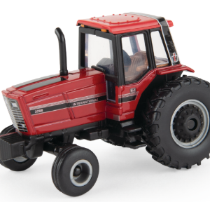 1/64 International Harvester 3288 Tractor With Cab