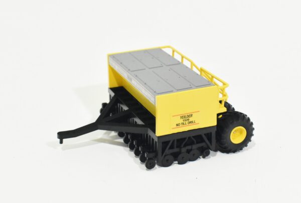 1/64 Custom Yielder 1520 15' No Till Drill Without Liquid Tanks