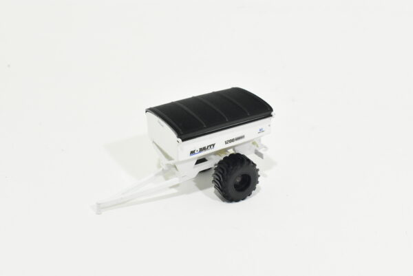 1/64 Mobility 1200 Fertilizer Spreader With Removable Tarp, Single Wheels