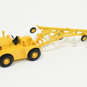 1/64 Custom International Harvester 4300 4wd Tractor Without Cab & 10 Bottom Plow In Up Position