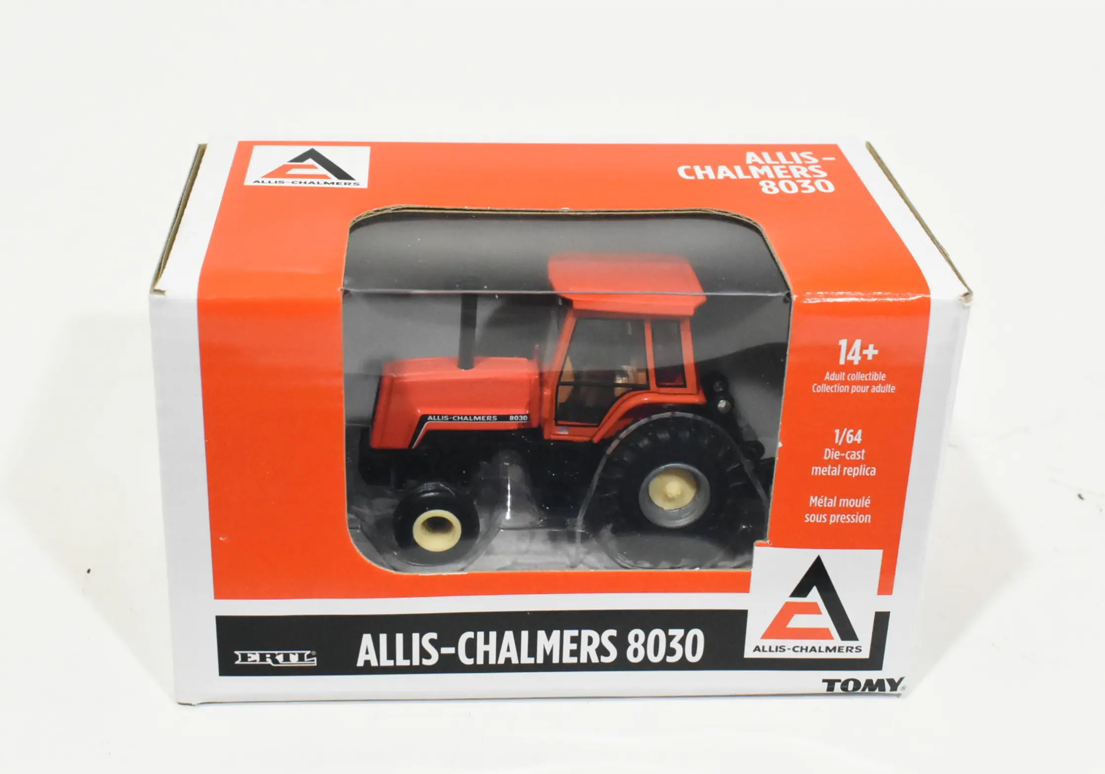 トミー様 1/64 Allis Chalmers 8030 Tractor - Dalton's Farm Toys