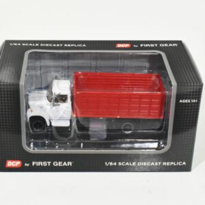 1/64 International Loadstar Single Axle Grain Truck With White Cab, DCP