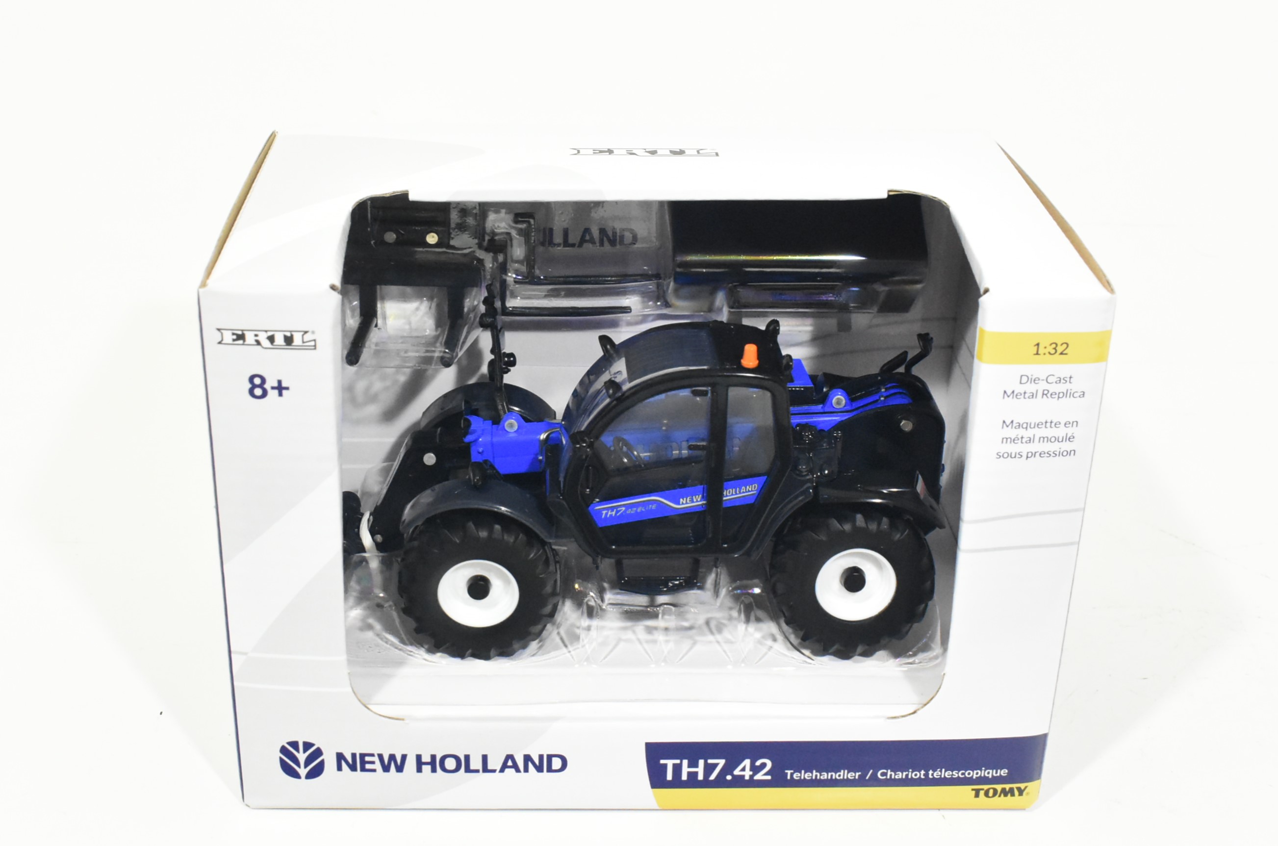 1/32 New Holland Blue TH7.42 Telehandler With Bucket & Forks