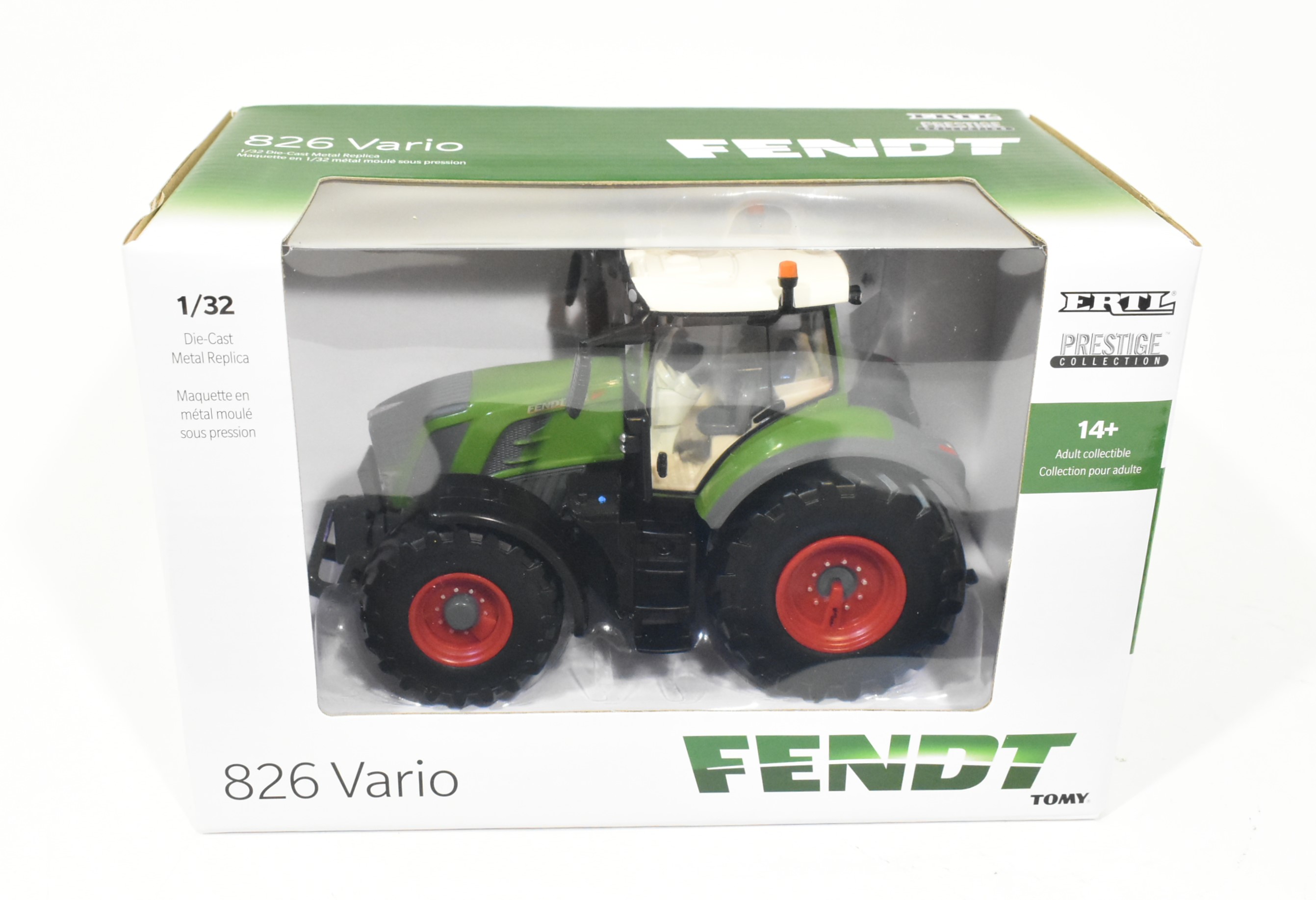 1/32 Fendt 826 Vario Tractor With Front Wheel Assist, Prestige