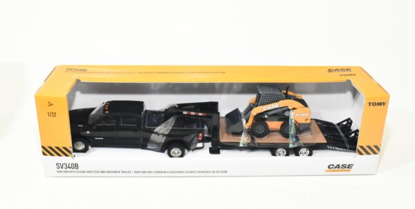 ERTL - Véhicule avec plateau et round baler - FORD F-350 - 1/32