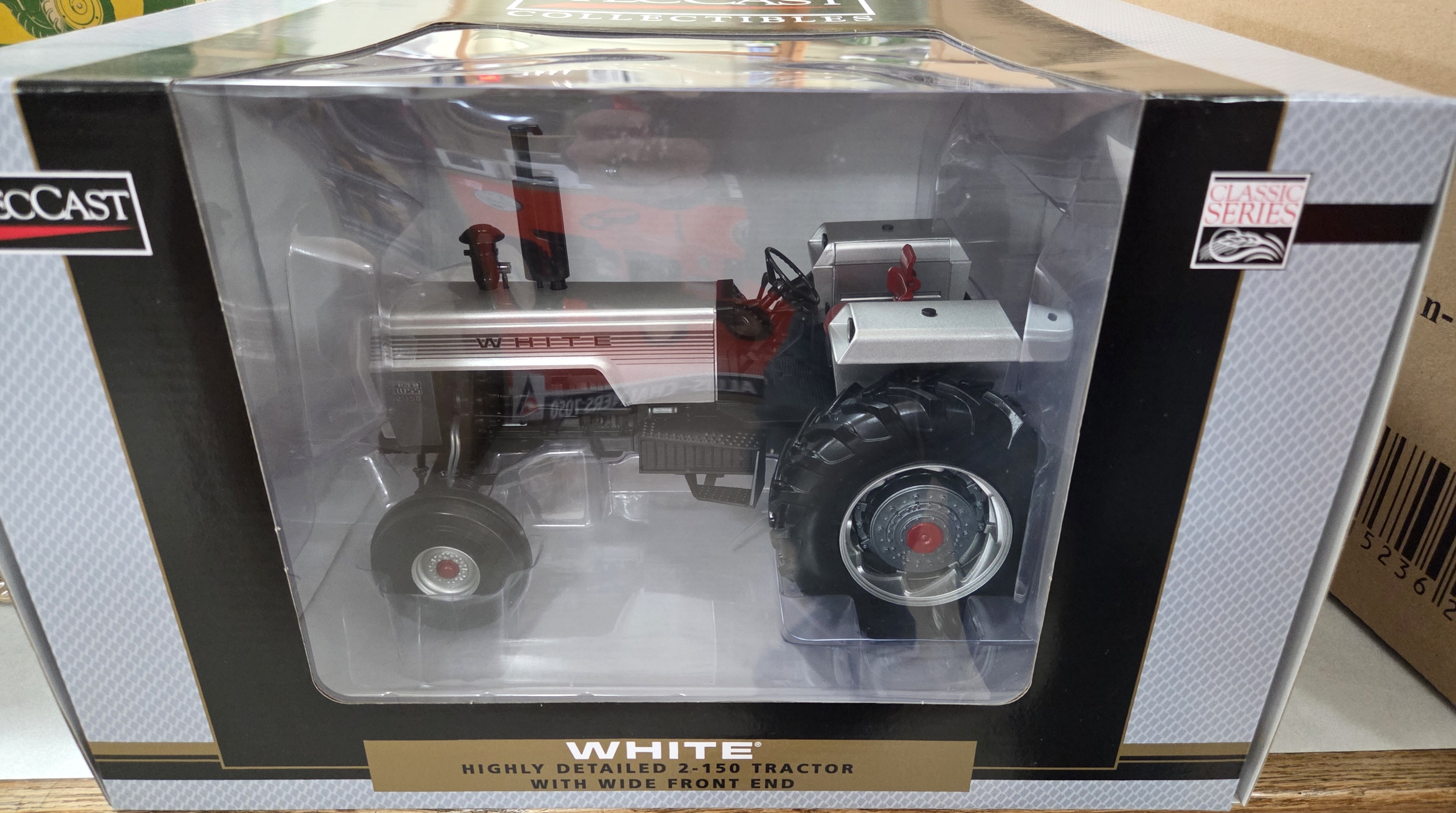 1/16 White 2-150 Silver Stripe Open Station Tractor