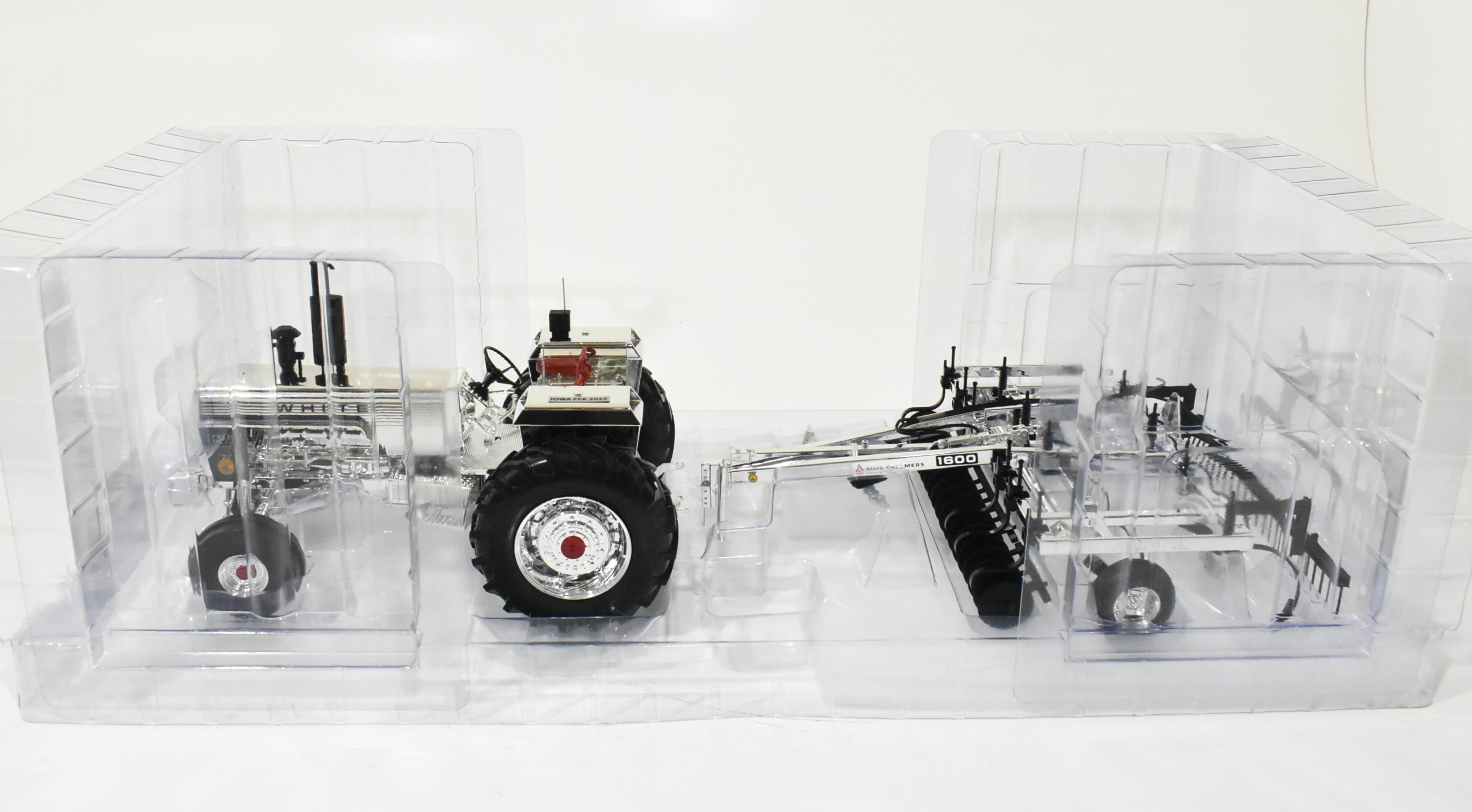 1/16 White 2-150 Open Station Tractor With Allis Chalmers 1600 Min