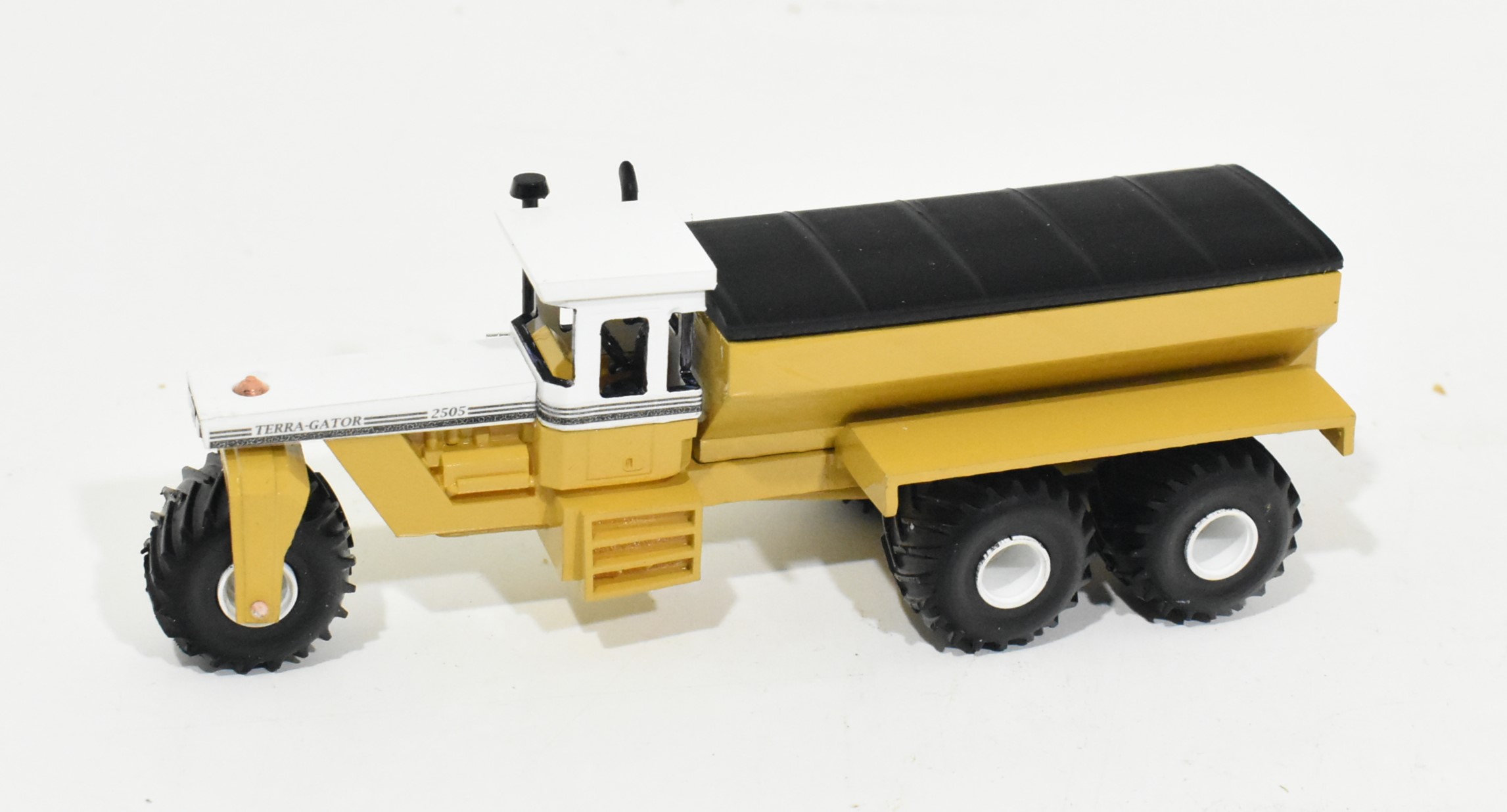 1/64 Scratch Built Ag Chem 2505 Terra Gator With Dry Fertilizer Box