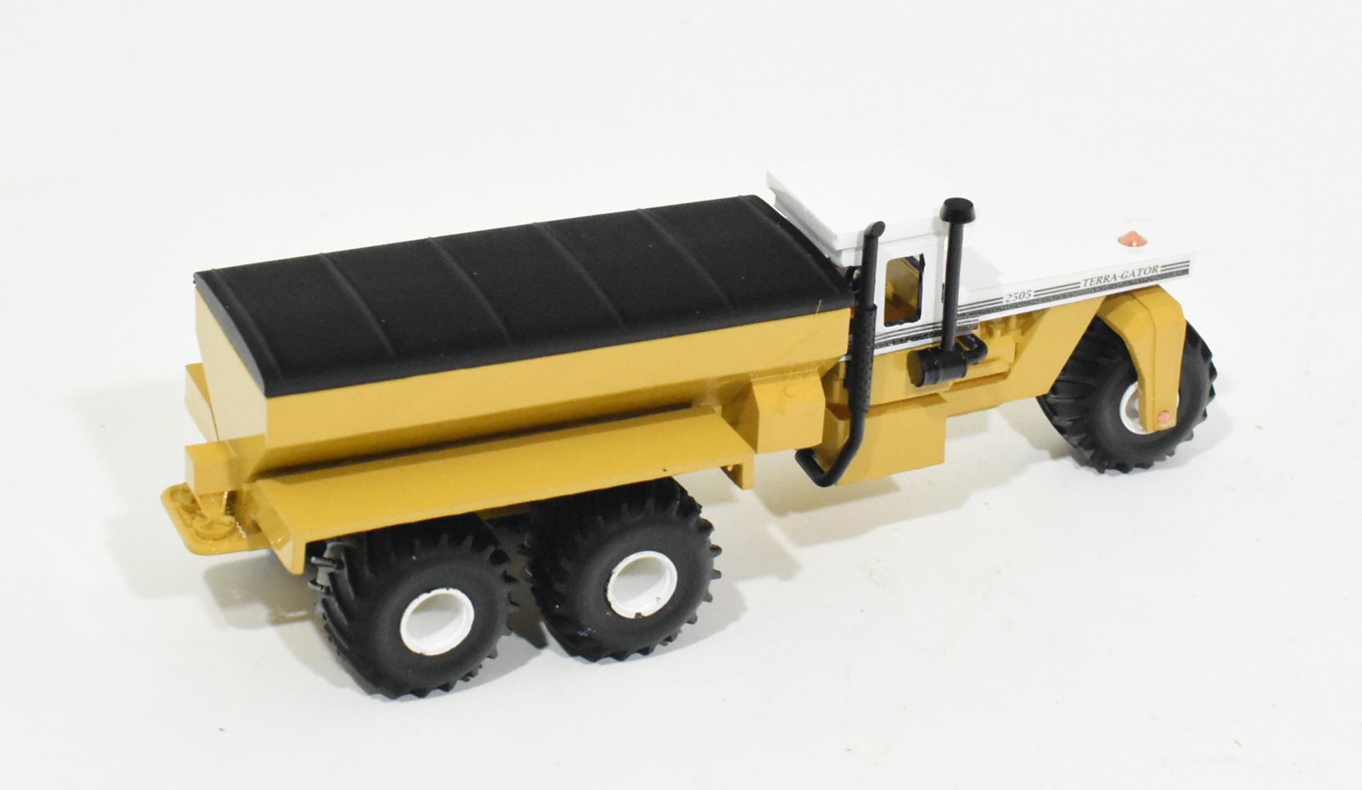 1/64 Scratch Built Ag Chem 2505 Terra Gator With Dry Fertilizer Box - Image 2