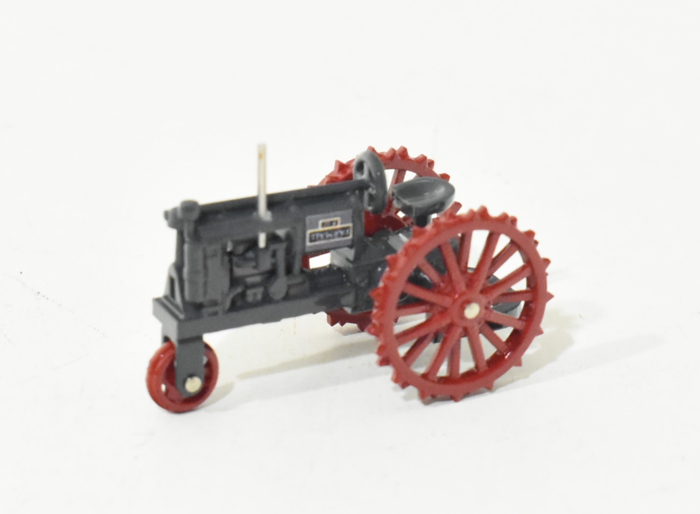 1/64 International Harvester Farmall F-12 Tractor Gray On Steel With Single Front Wheel